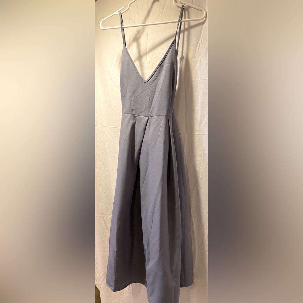 V neck dress